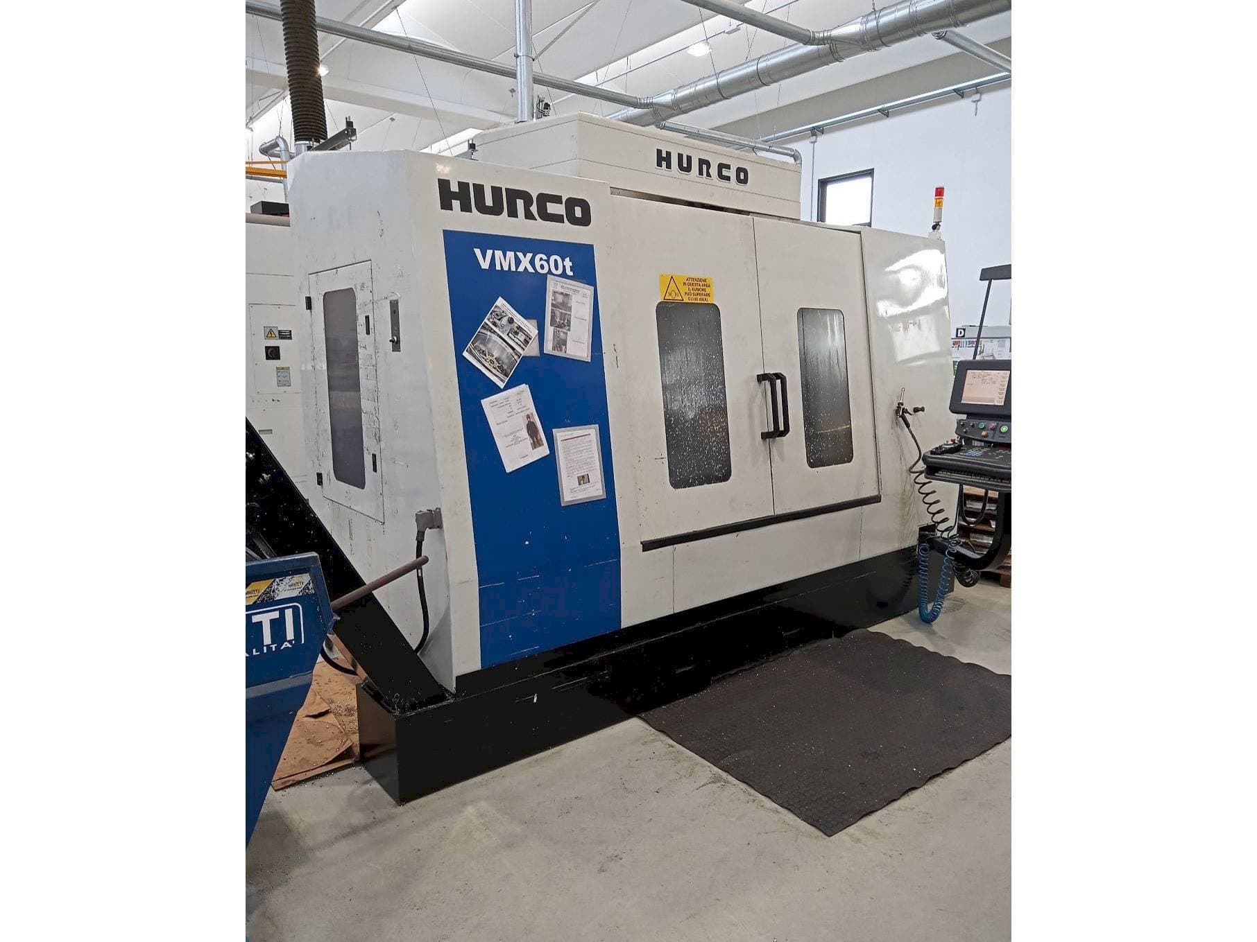 Frontansicht der Hurco VMX 60T  Maschine