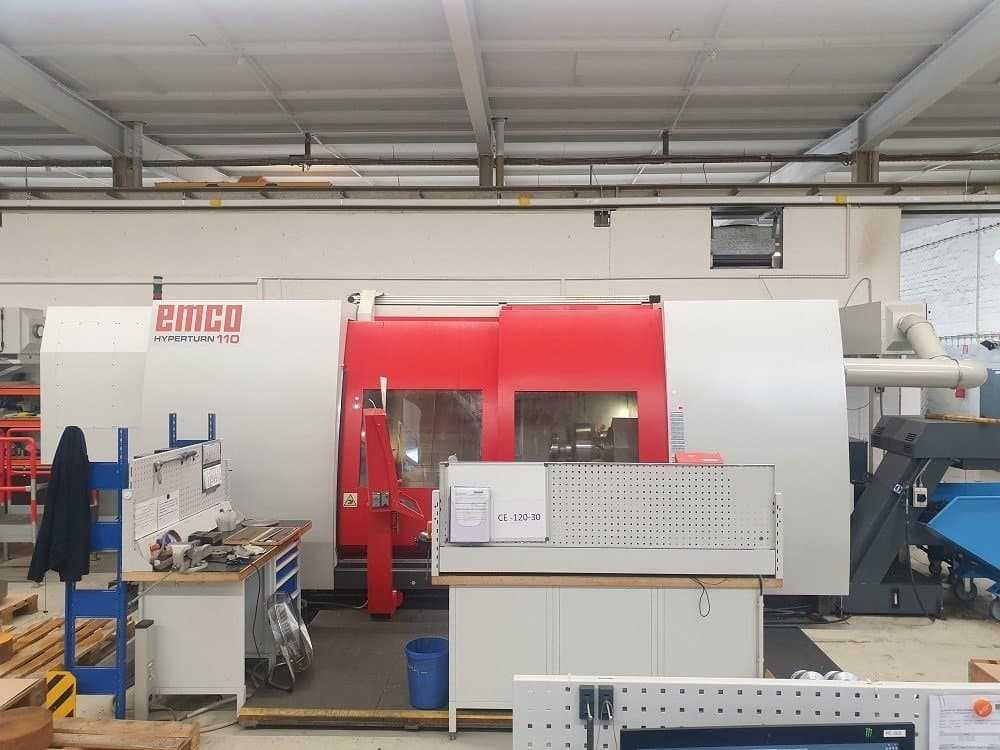 Frontansicht der EMCO Hyperturn 110  Maschine