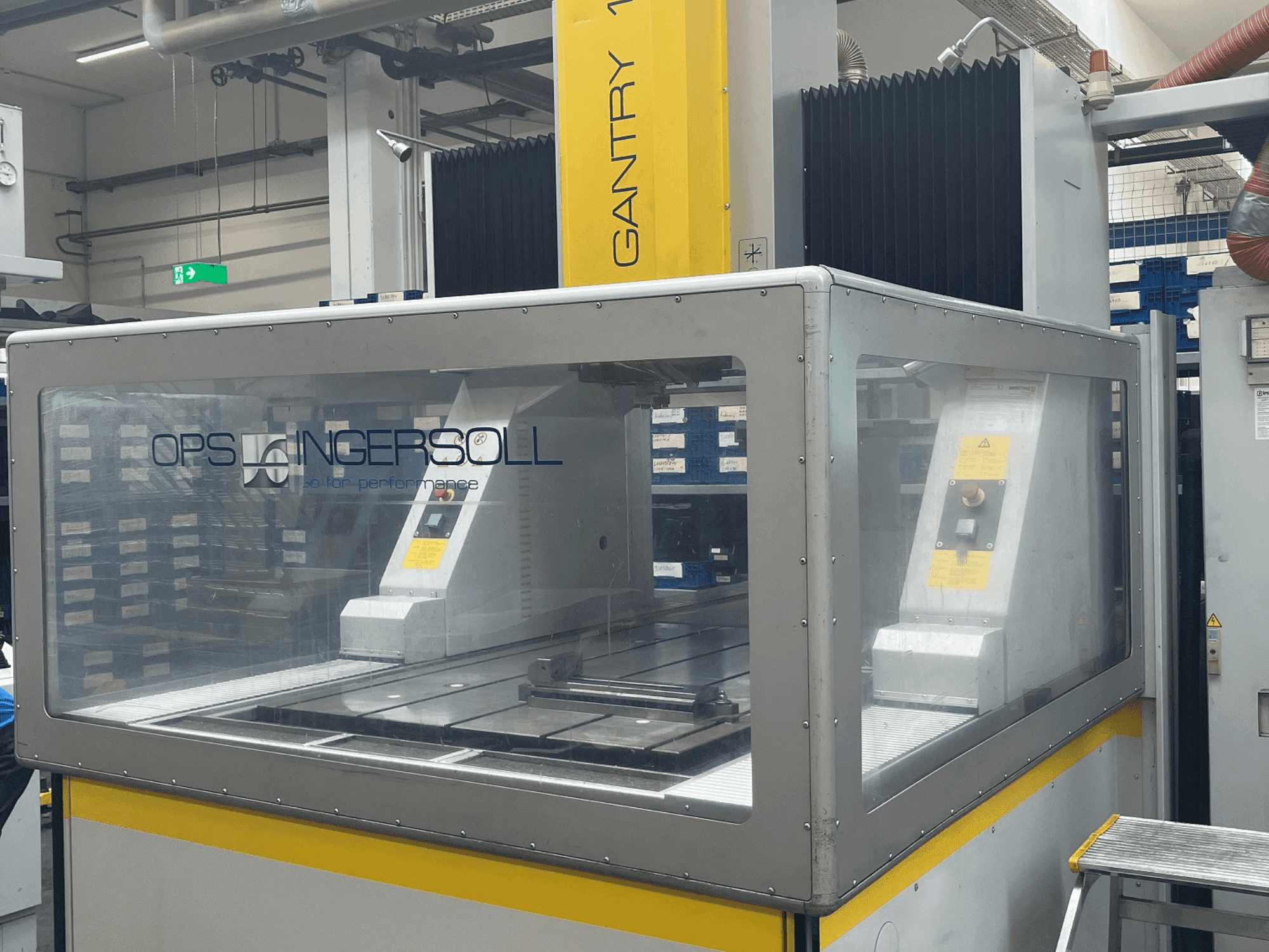Frontansicht der OPS INGERSOLL Gantry 1200  Maschine