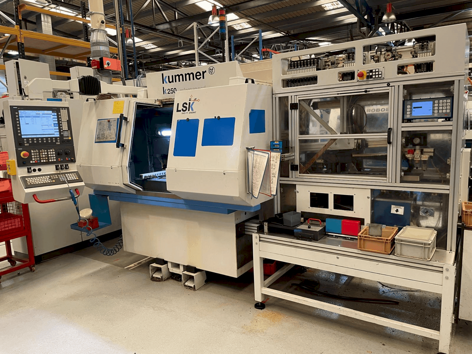 Frontansicht der KUMMER K250  Maschine