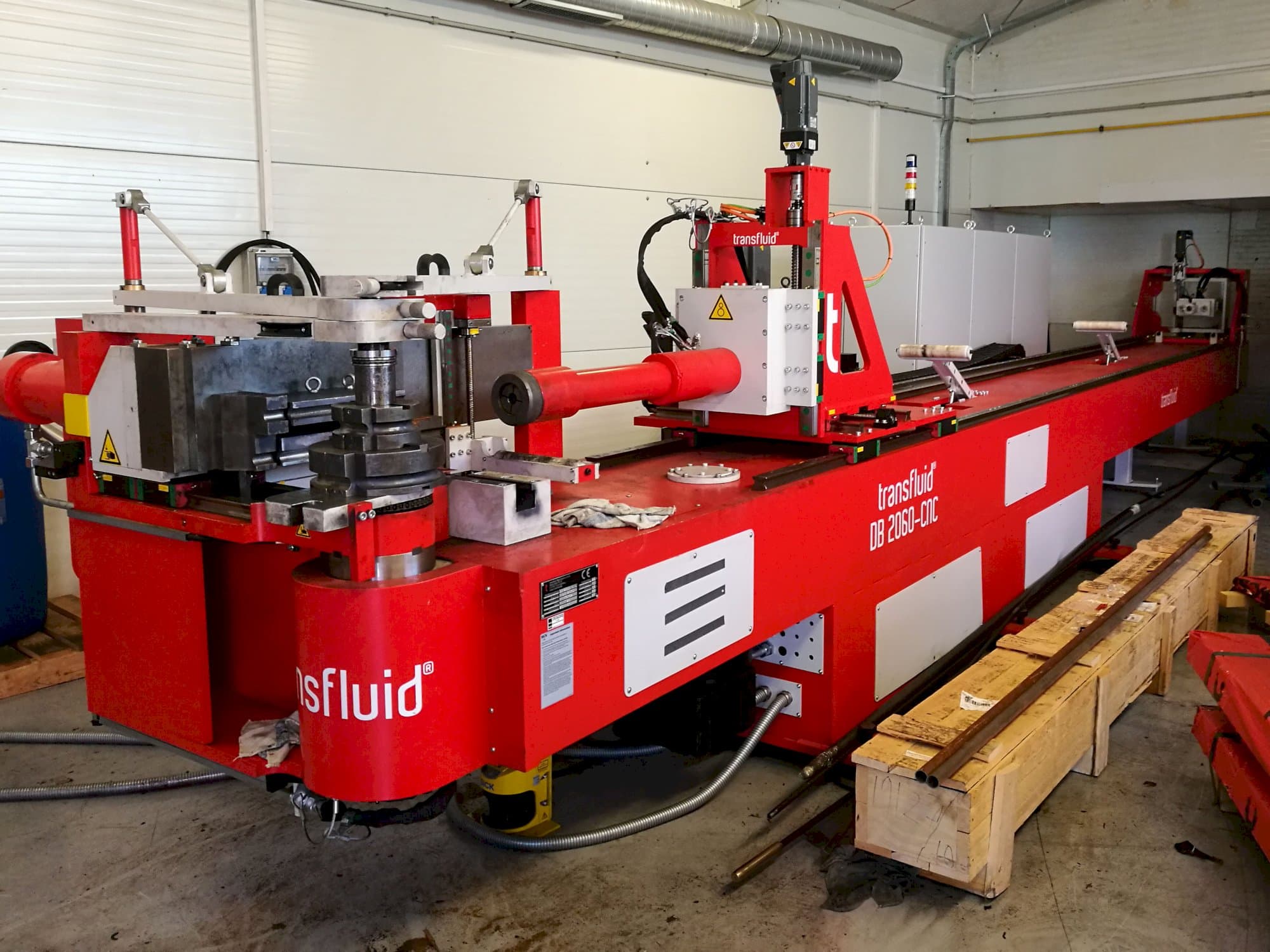 Rechte Ansicht der Transfluid DB 2060 Maschine