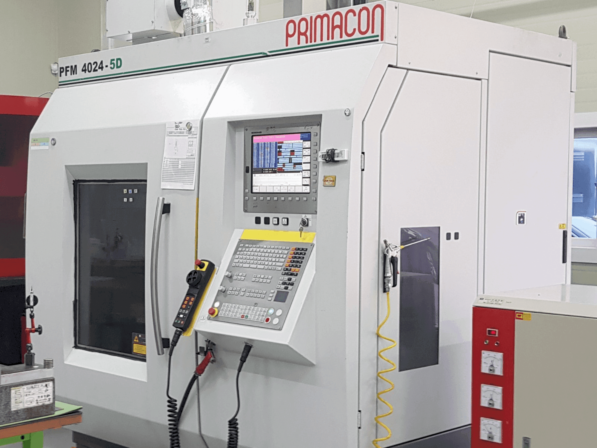 Frontansicht der PRIMACON PFM 4024  Maschine