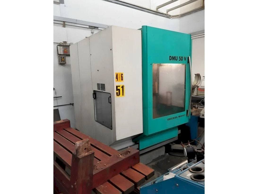 Linke Seitenansicht der DECKEL MAHO DMU 50 V  Maschine