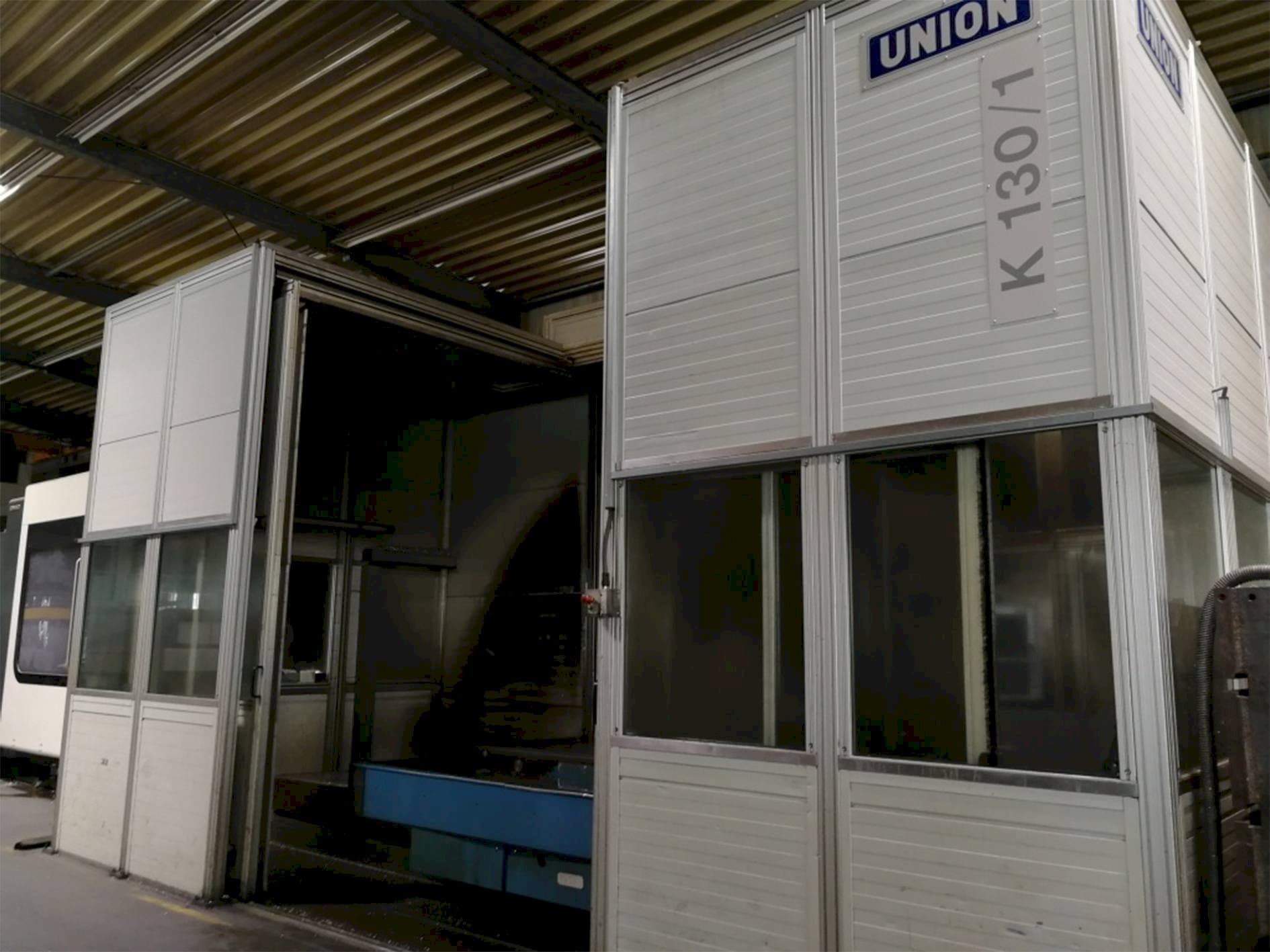 Frontansicht der UNION K 130 TNC 530  Maschine