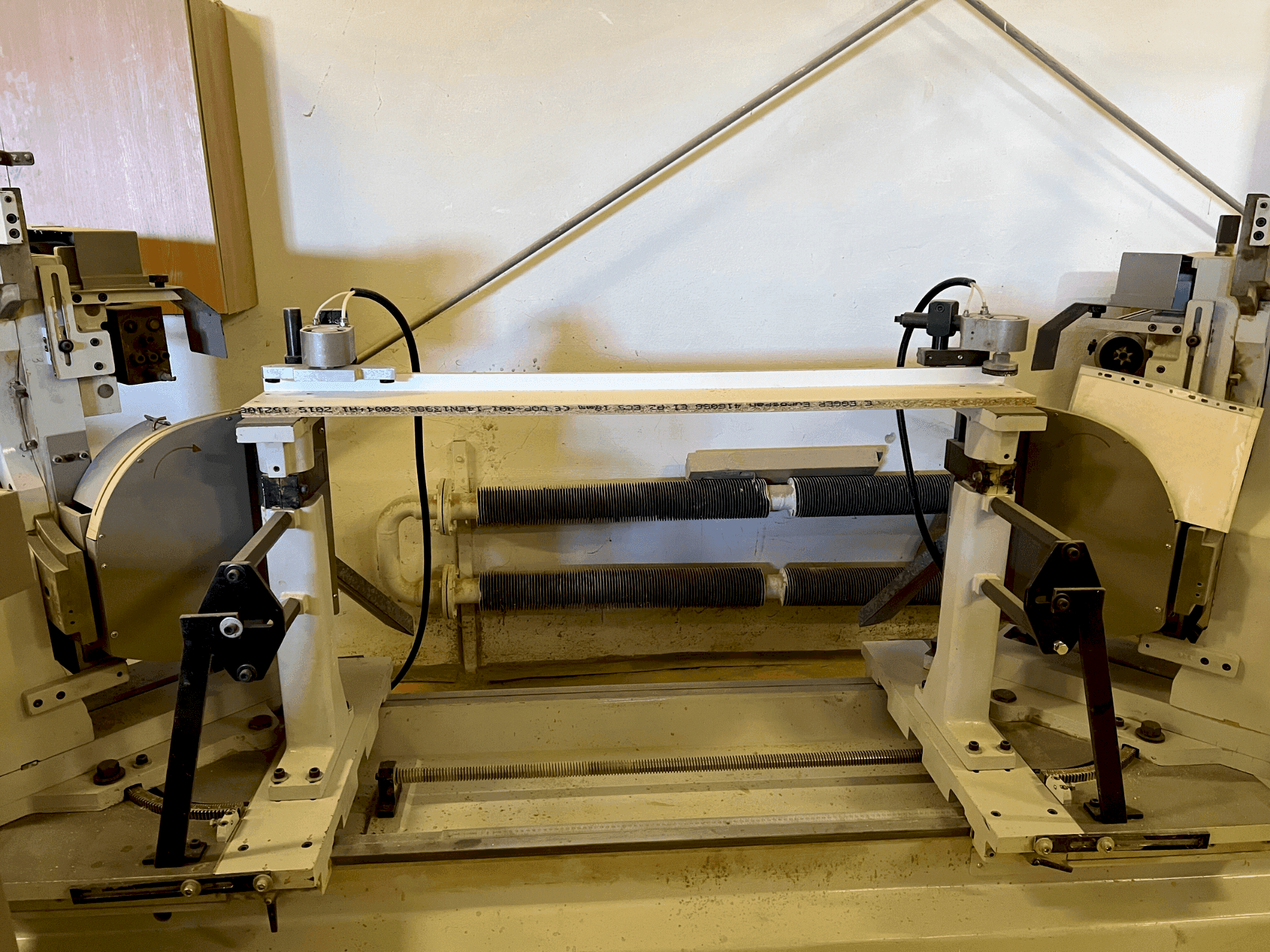 Frontansicht der PADE NS21  Maschine