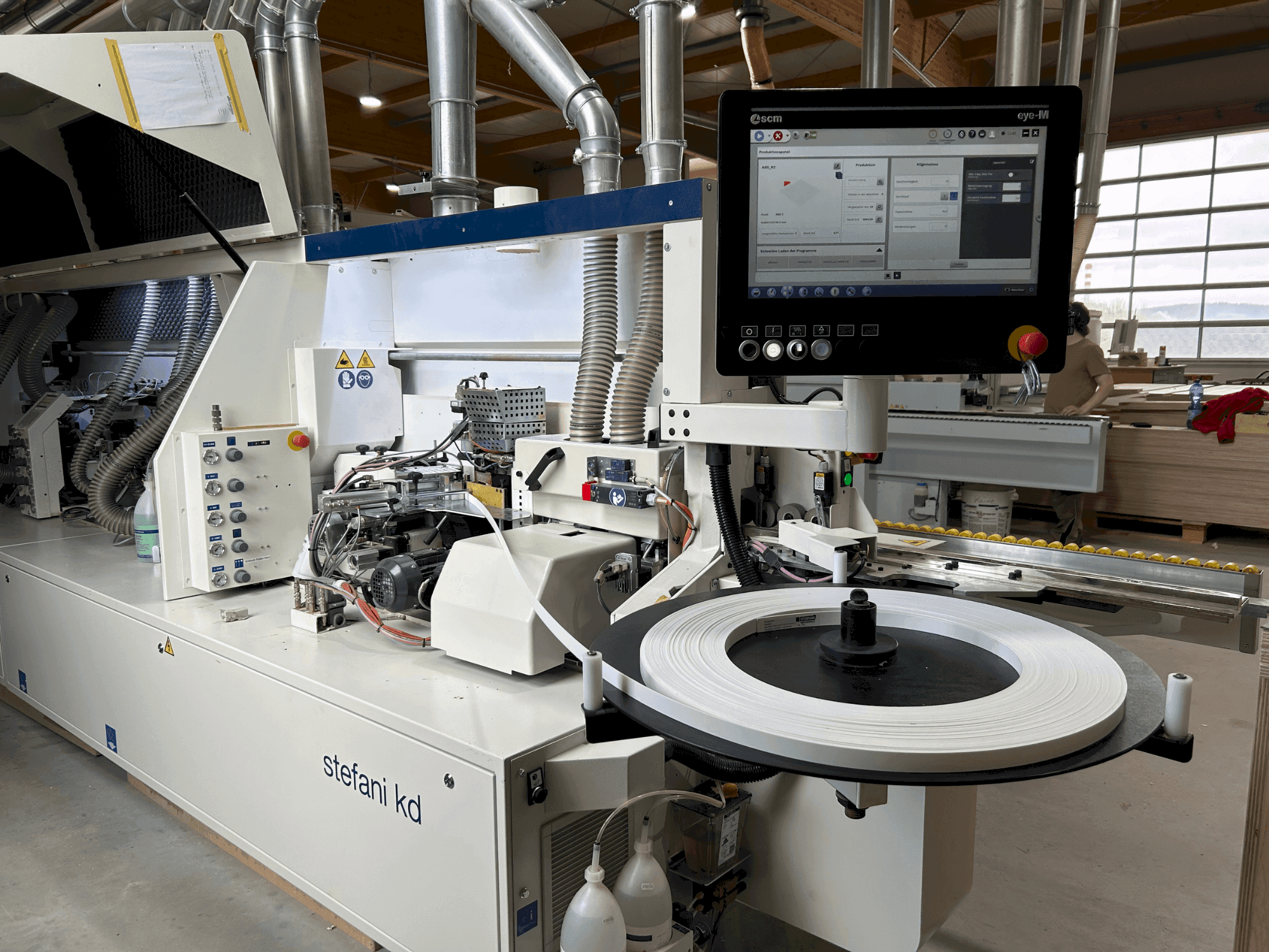 Frontansicht der SCM Stefani kd hp  Maschine