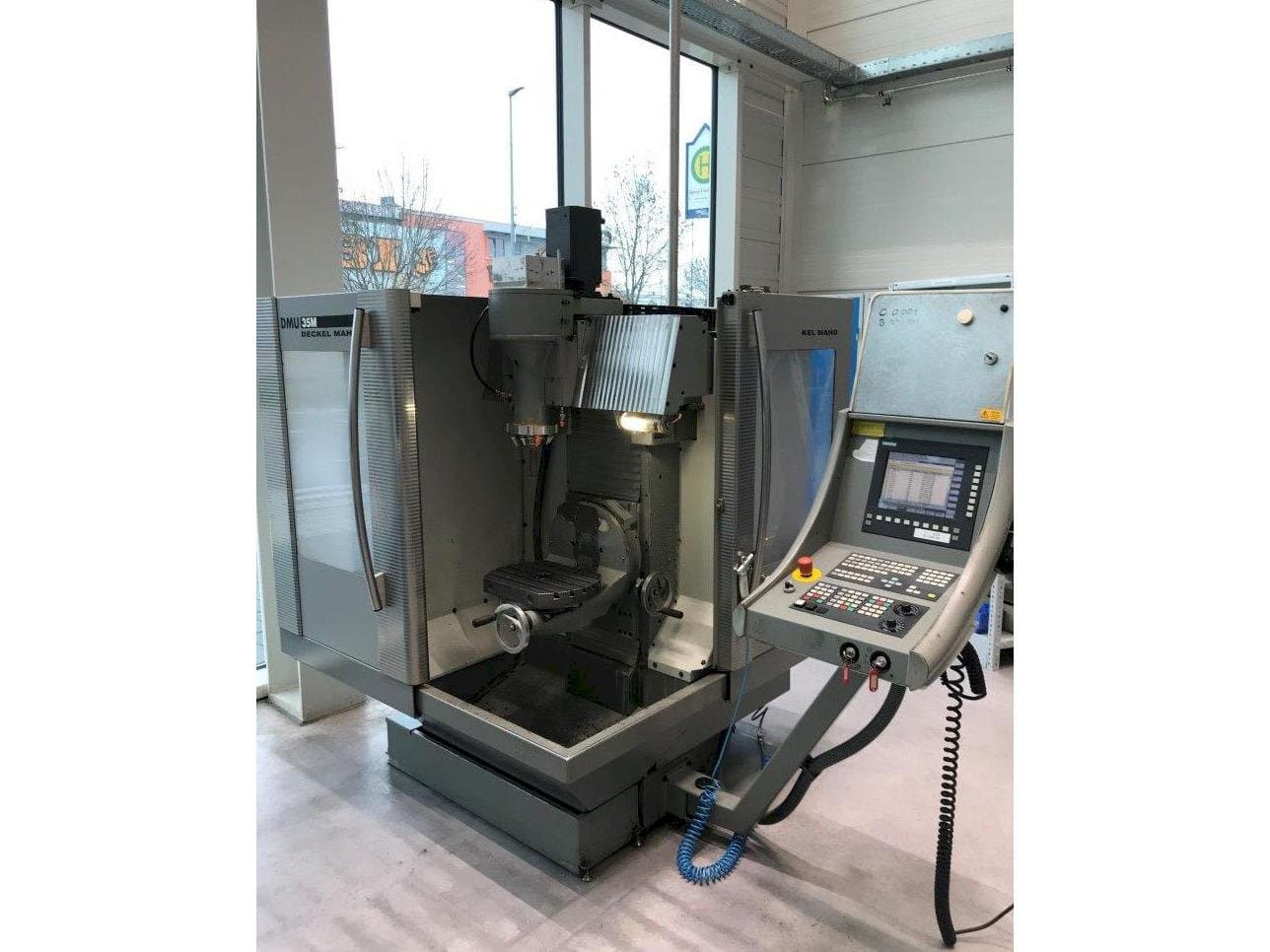 Frontansicht der DECKEL MAHO DMU 35 M  Maschine