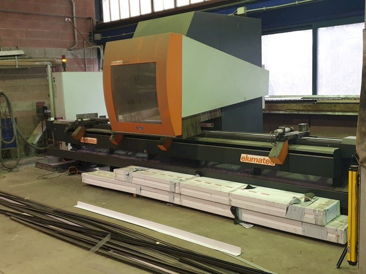Frontansicht der Elumatec SBZ 131  Maschine