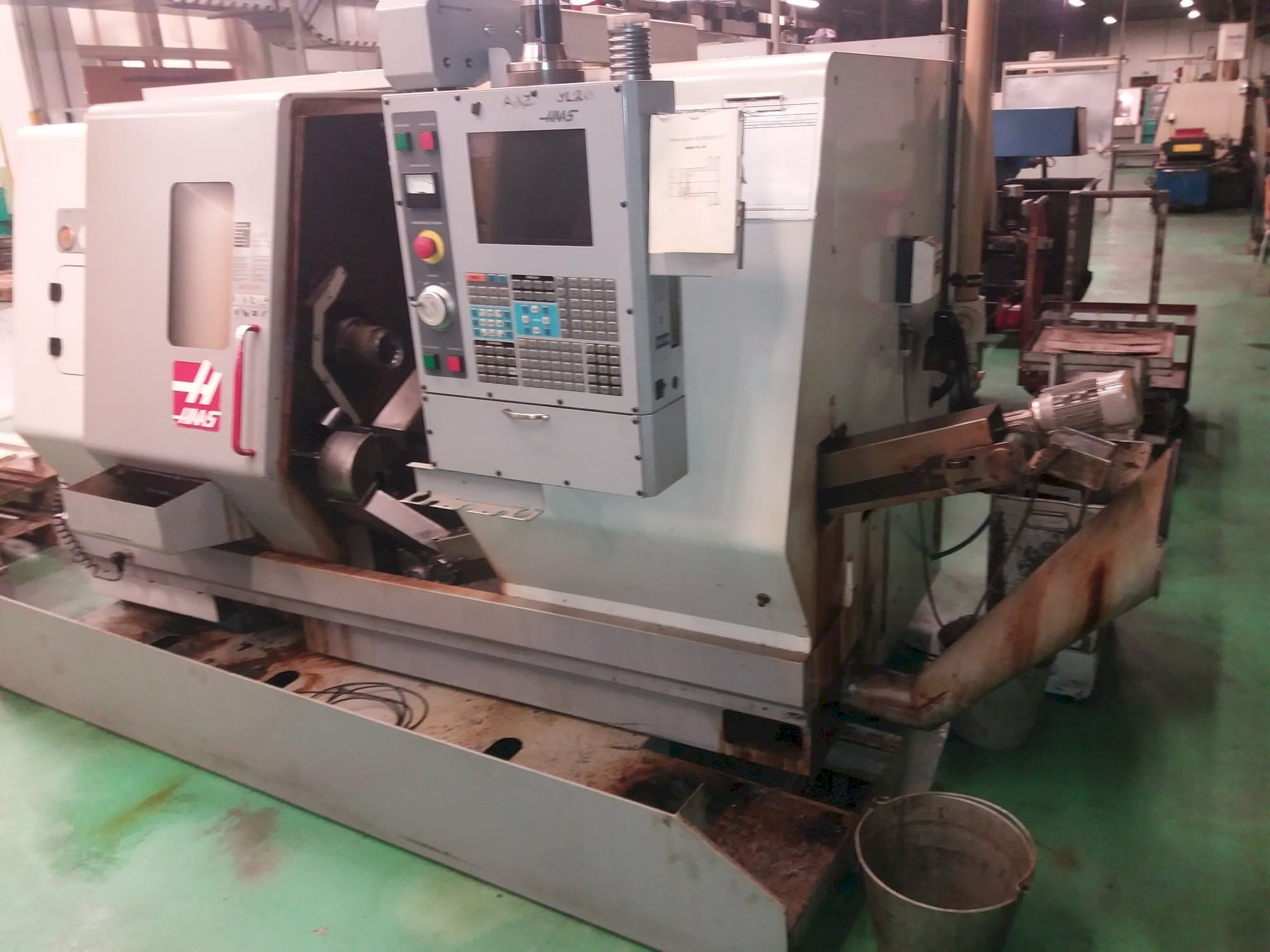 Frontansicht der HAAS SL-20HE  Maschine