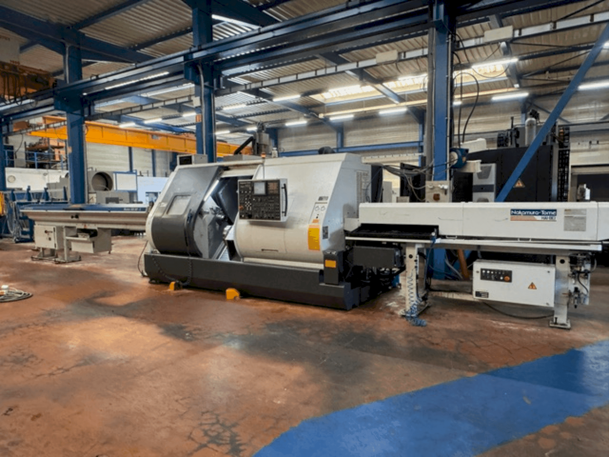 Frontansicht der NAKAMURA-TOME Super NTJ  Maschine