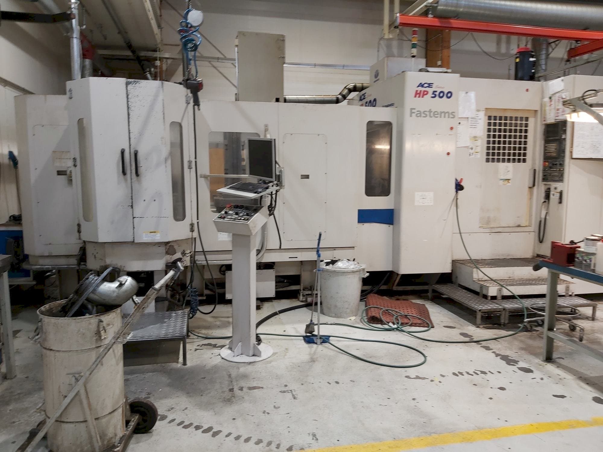 Frontansicht der Doosan ACE 500 HP  Maschine