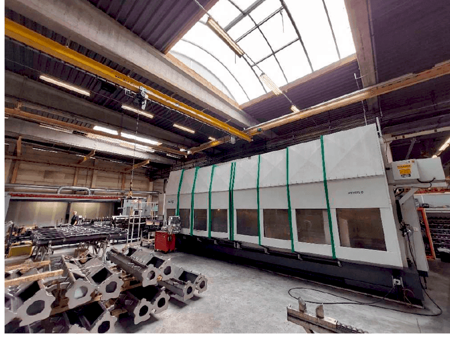 Frontansicht der Unisign Univers 6  Maschine