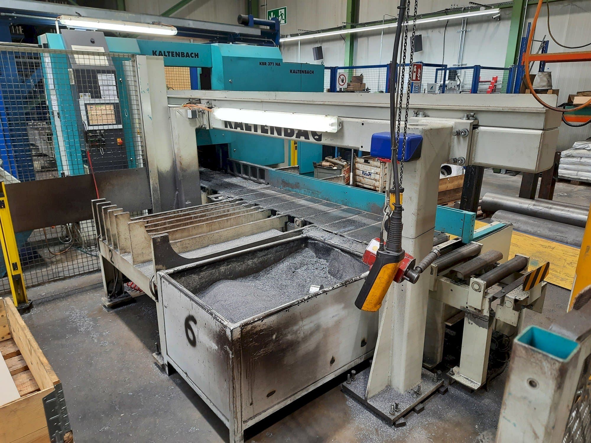 Frontansicht der KALTENBACH KBR 371 NA  Maschine