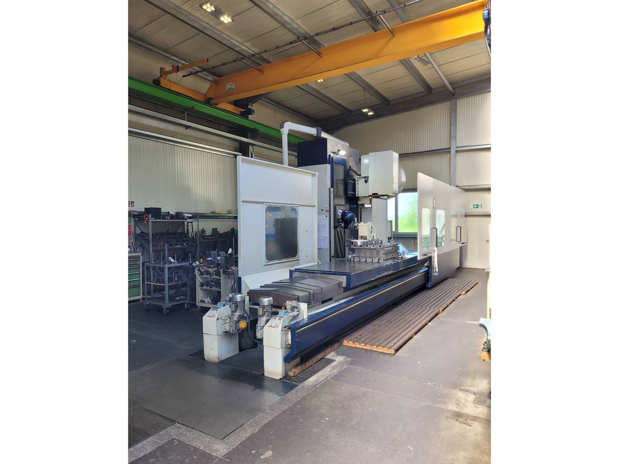 Frontansicht der Soraluce T35  Maschine