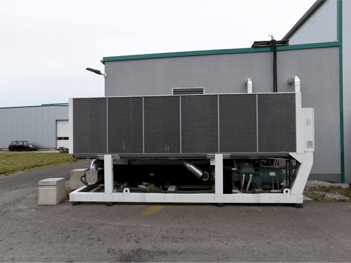 Frontansicht der Mitsubishi Electric Glider Evo CLA 660  Maschine