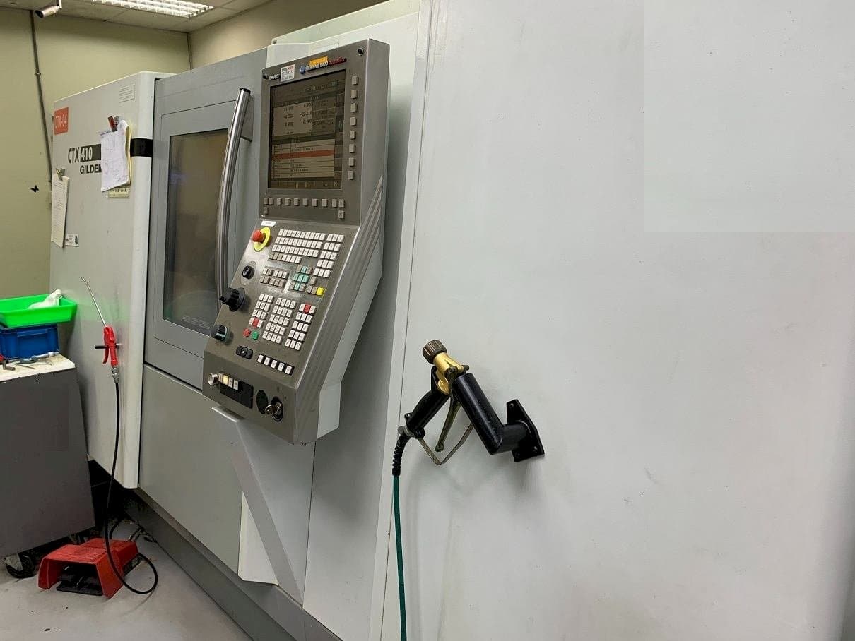 Frontansicht der Gildemeister CTX 410V6  Maschine