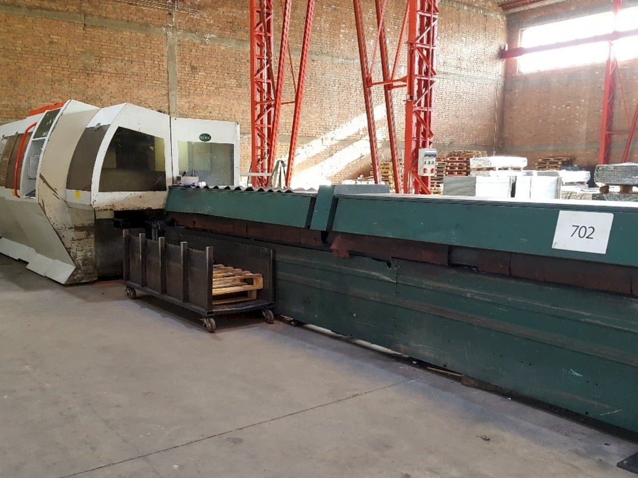 Frontansicht der BLM ADIGE LT 702D  Maschine