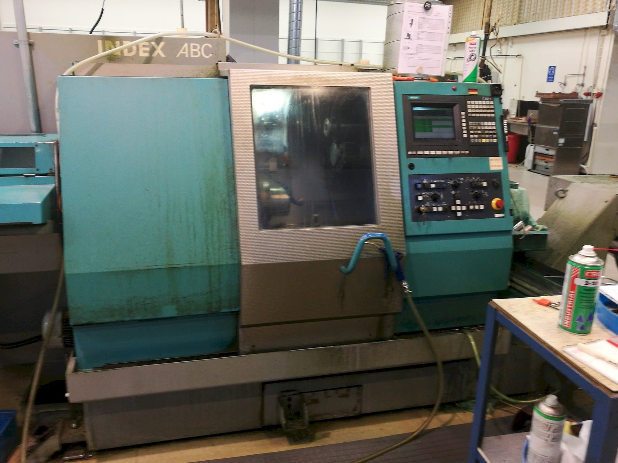 Frontansicht der Index ABC Maschine