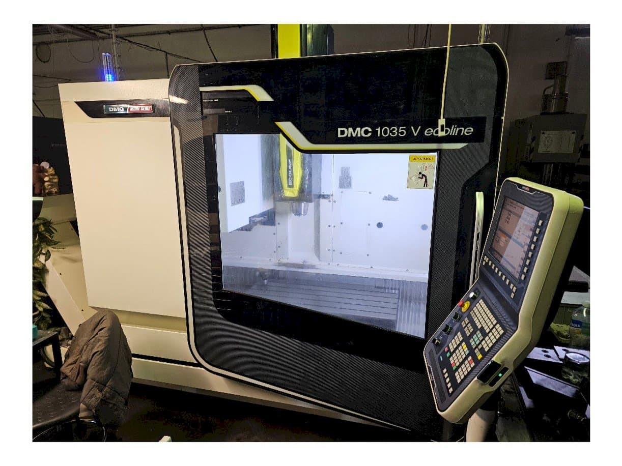 Frontansicht der DMG DMC 1035 V ecoline Maschine