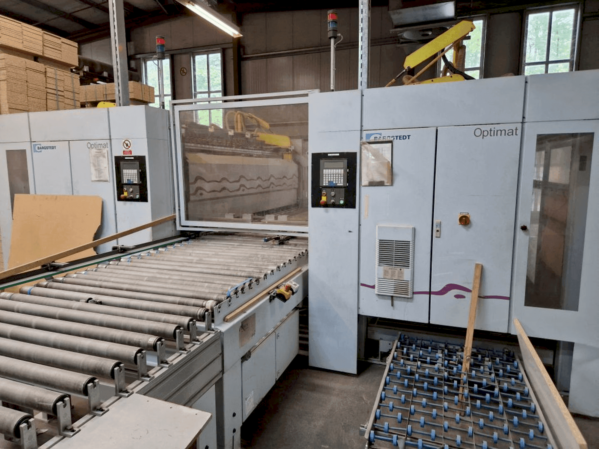 Frontansicht der BÜRKLE FFAII 1300  Maschine