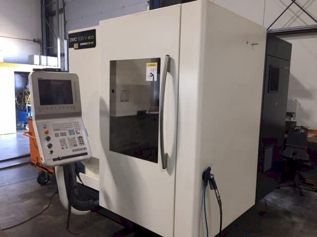 Frontansicht der DECKEL MAHO DMC 635 eco  Maschine