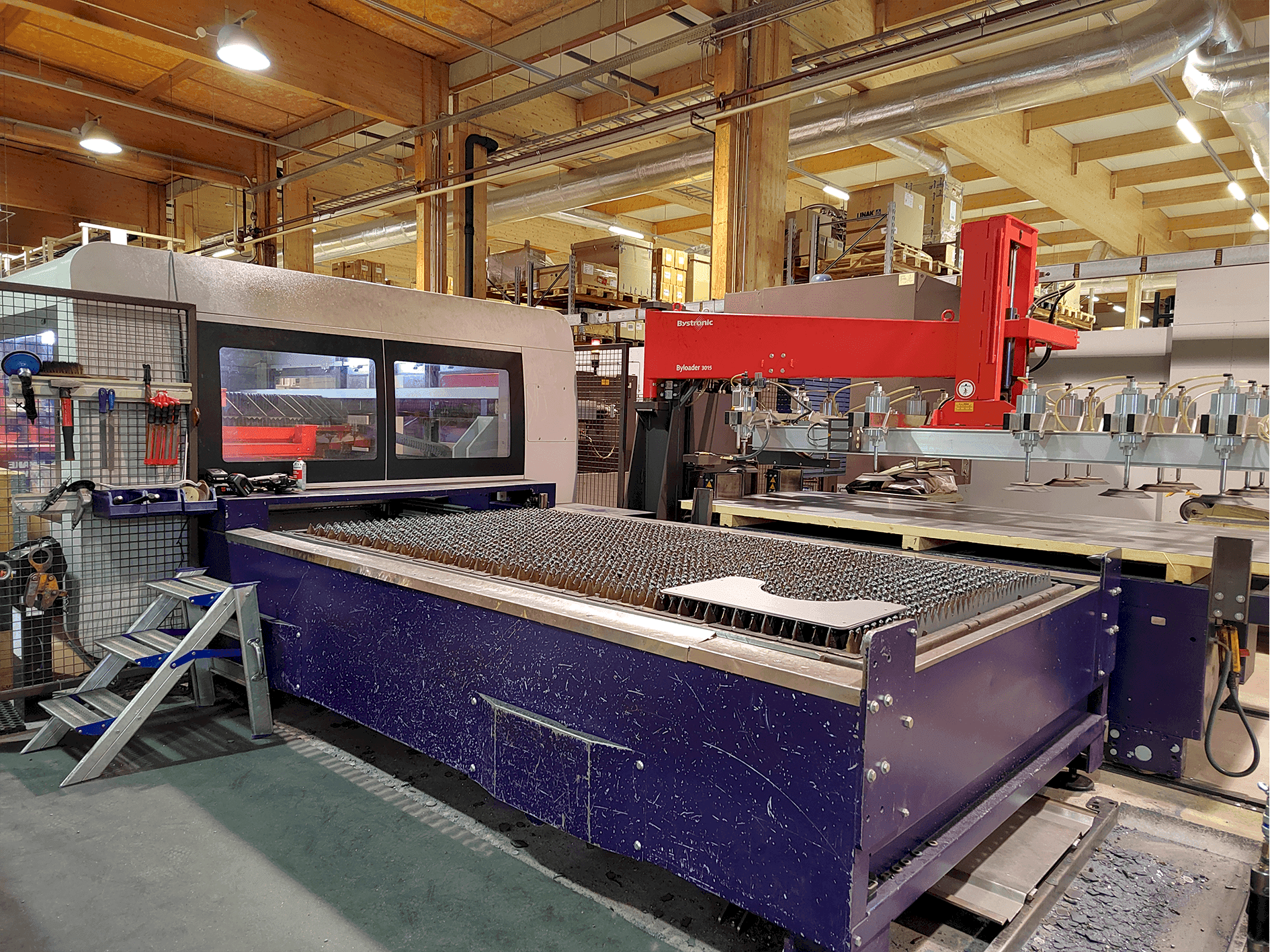 Frontansicht der Bystronic BySprint Pro 3015  Maschine