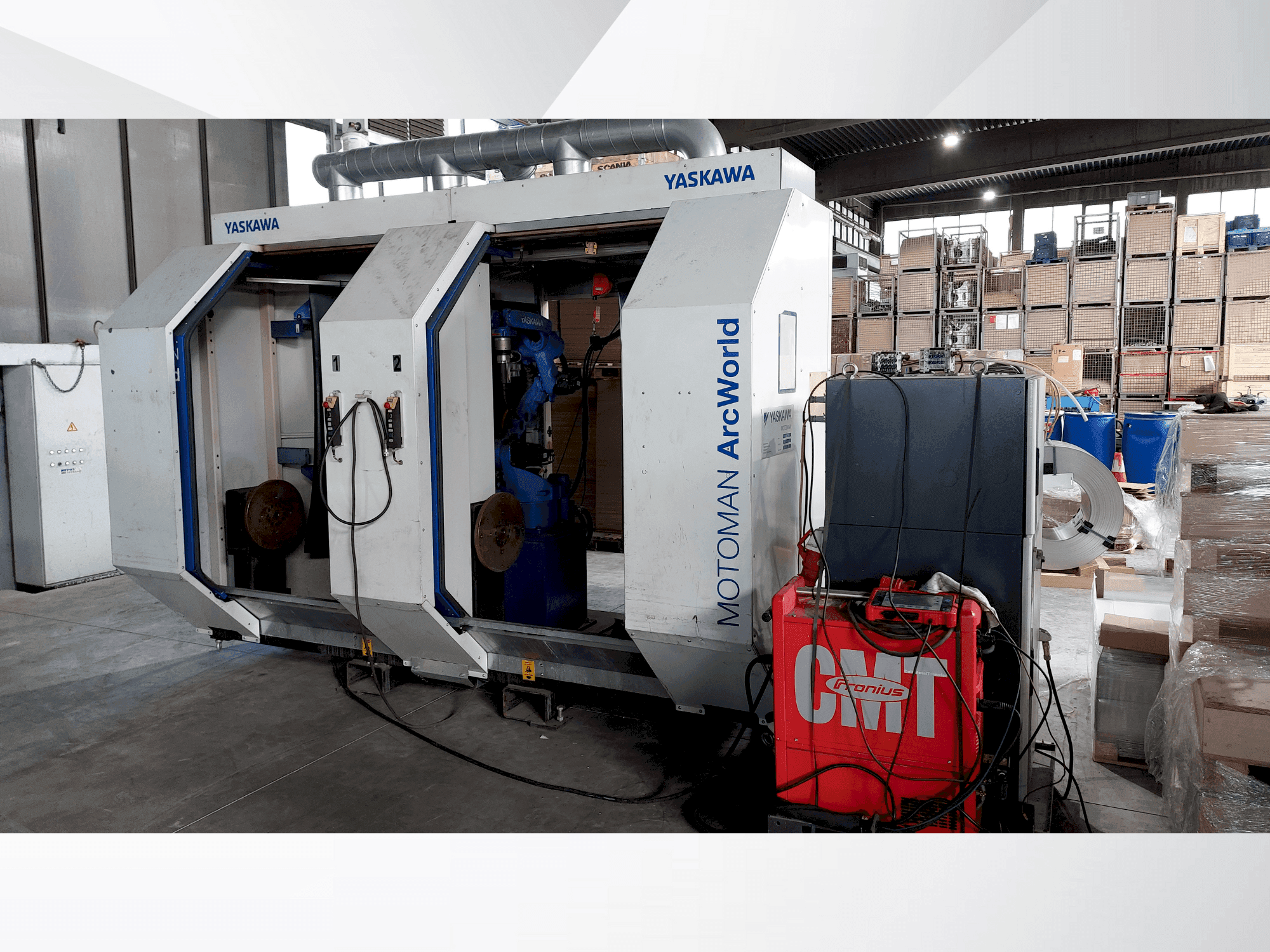 Frontansicht der Yaskawa Motoman ArcWorld  Maschine