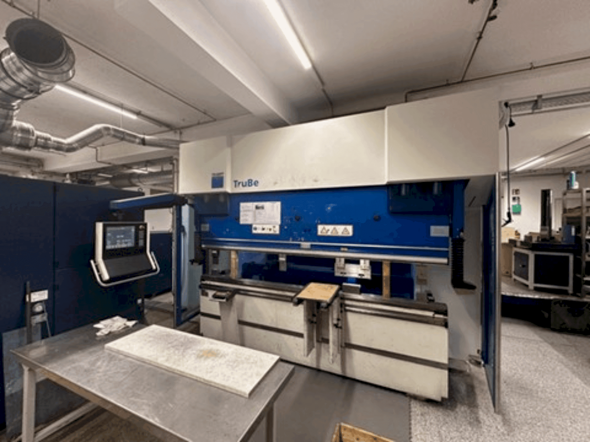 Frontansicht der TRUMPF TruBend 5170  Maschine