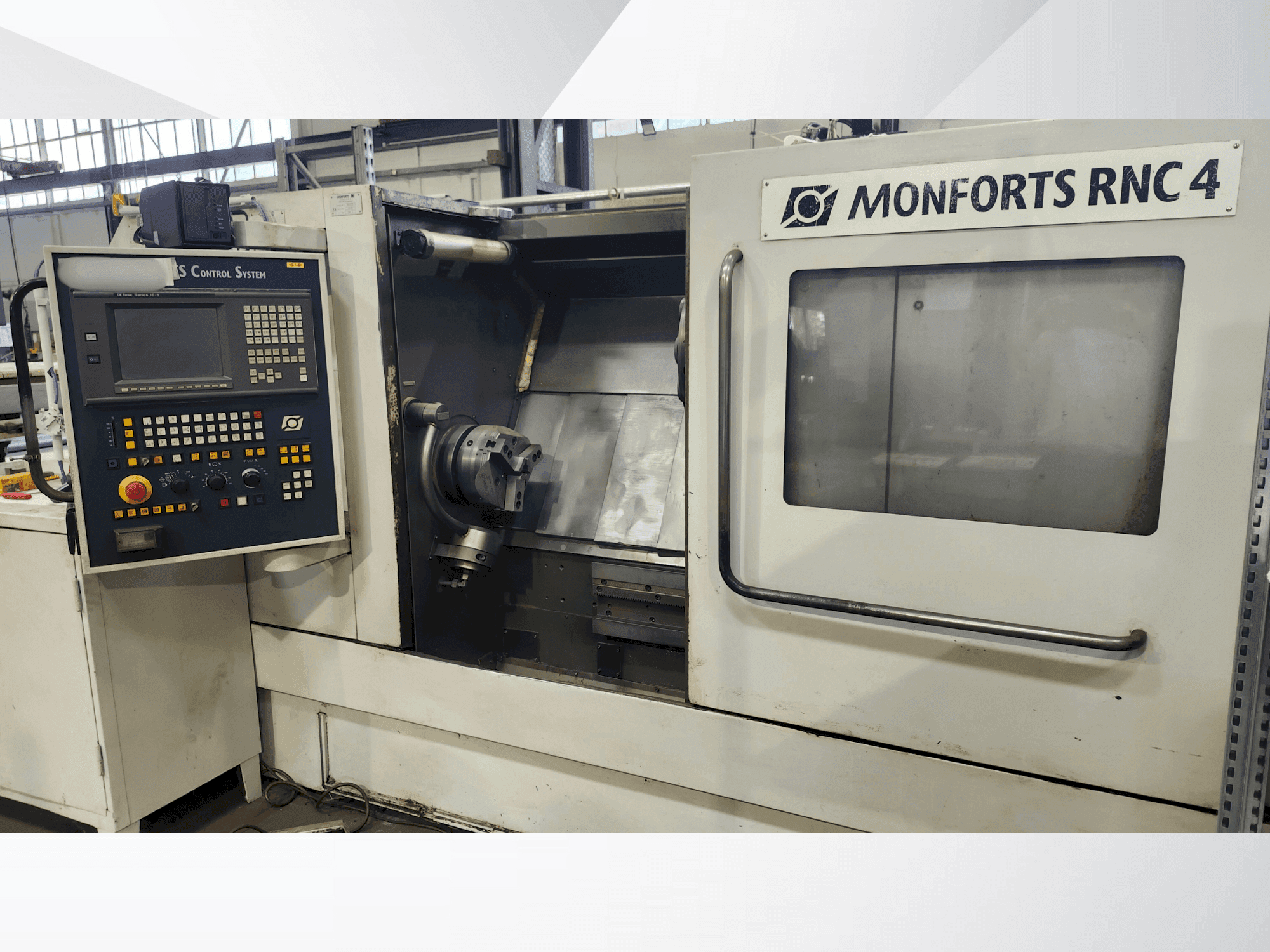 Frontansicht der Monforts RNC 4  Maschine