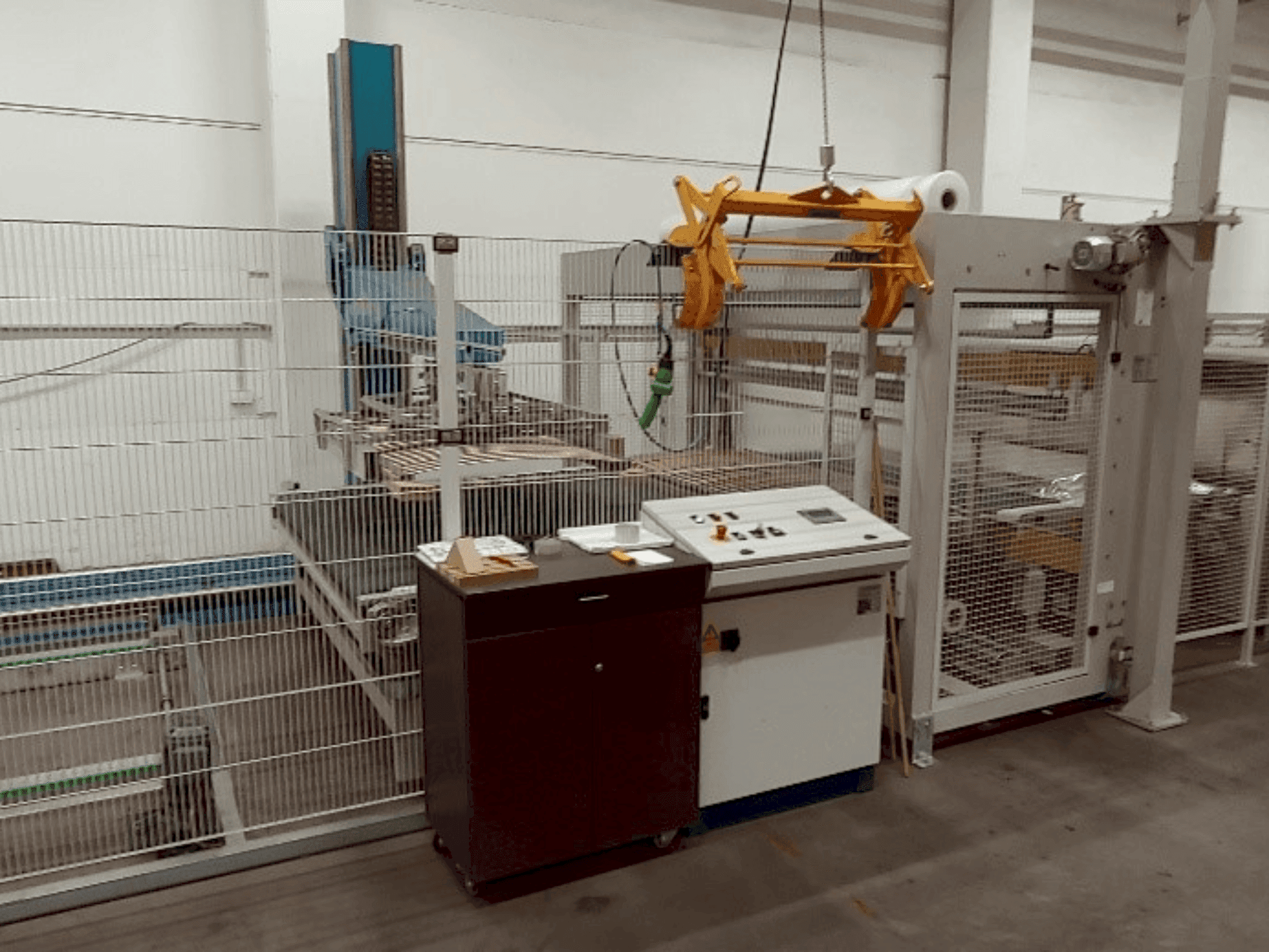 Frontansicht der ERREGI 300 LP  Maschine