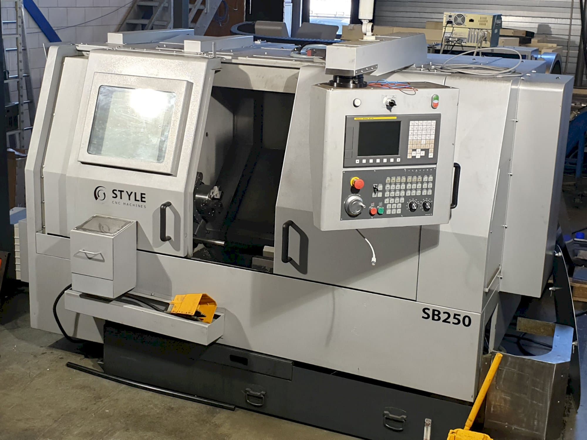 Frontansicht der STYLE SB250 Maschine