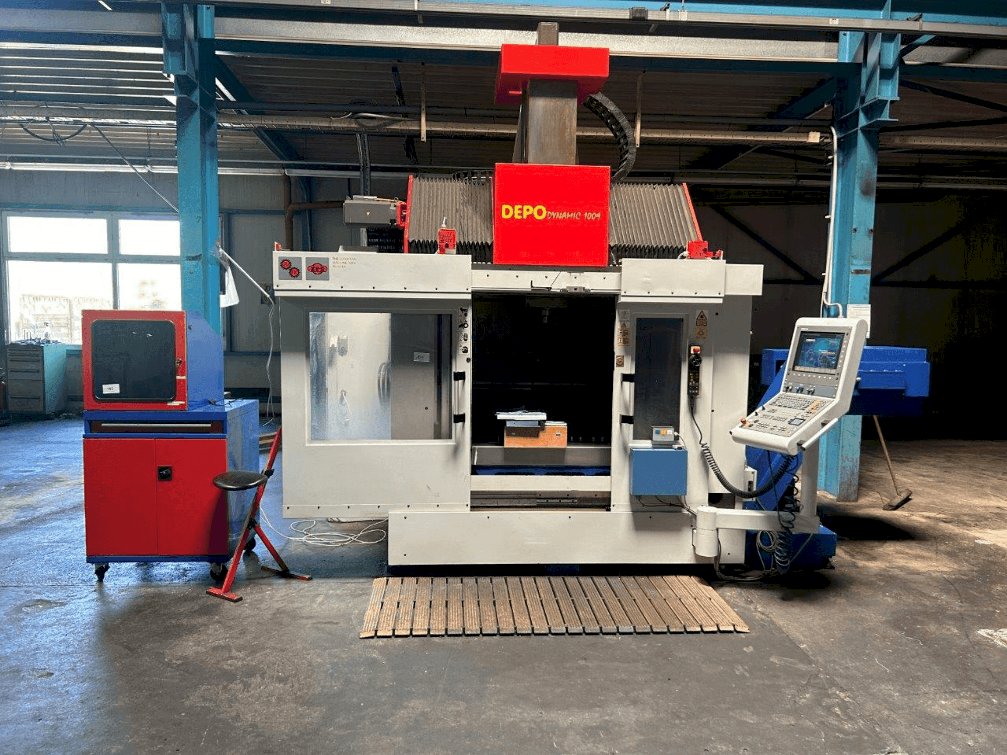 Frontansicht der DEPO Dynamic 1009  Maschine