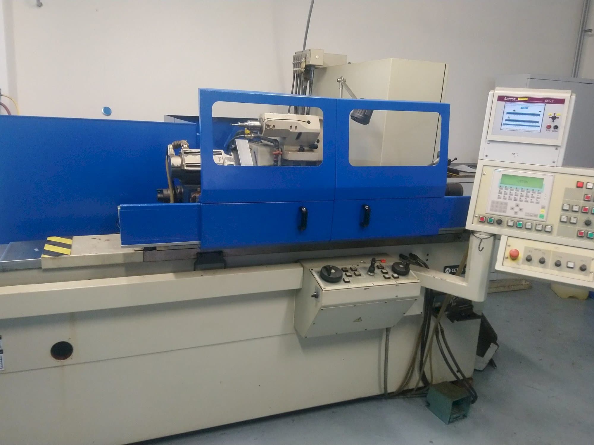 Frontansicht der Cetos									 BUA 25A/750  Maschine