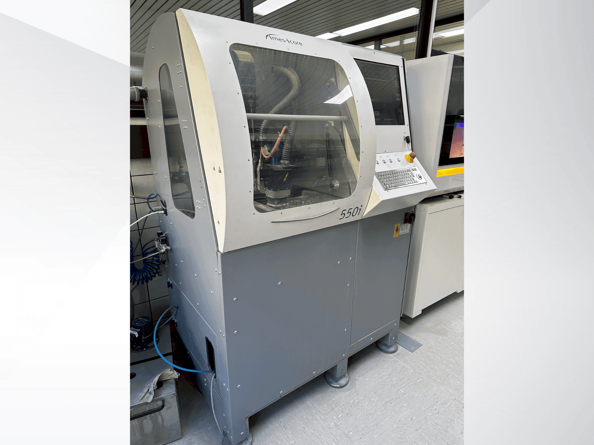 Frontansicht der Imes-Icore CORiTEC 550i  Maschine
