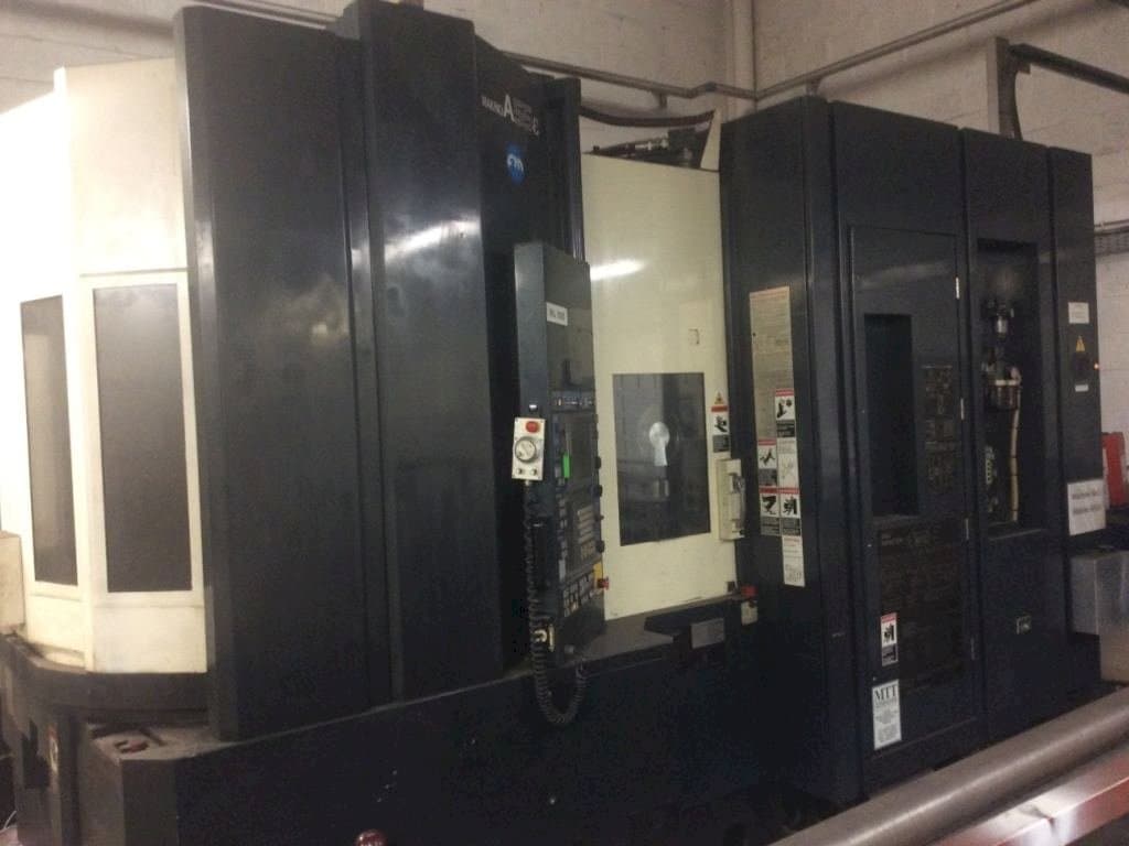 Frontansicht der Makino A55e  Maschine
