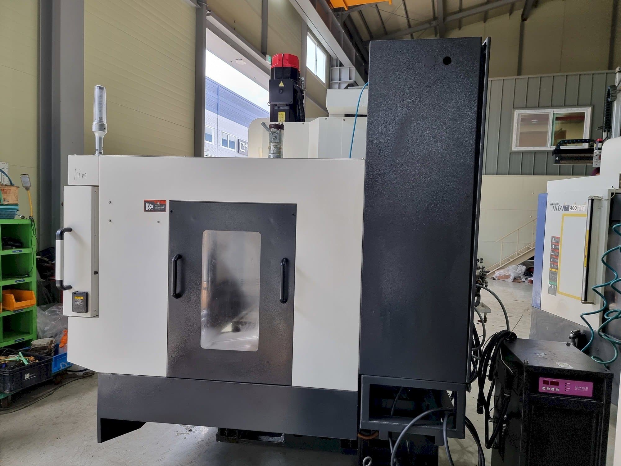 Frontansicht der Hyundai Wia F400  Maschine