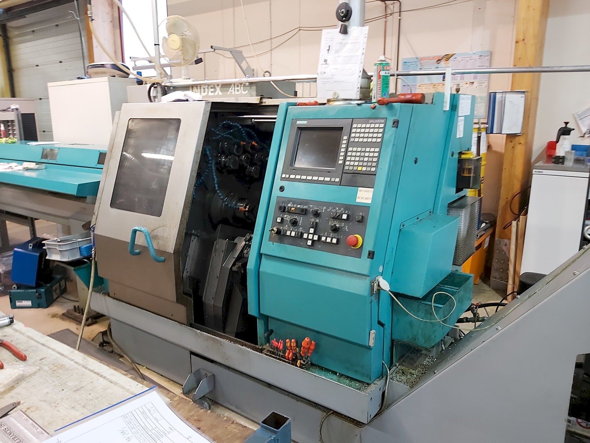 Frontansicht der Index ABC  Maschine