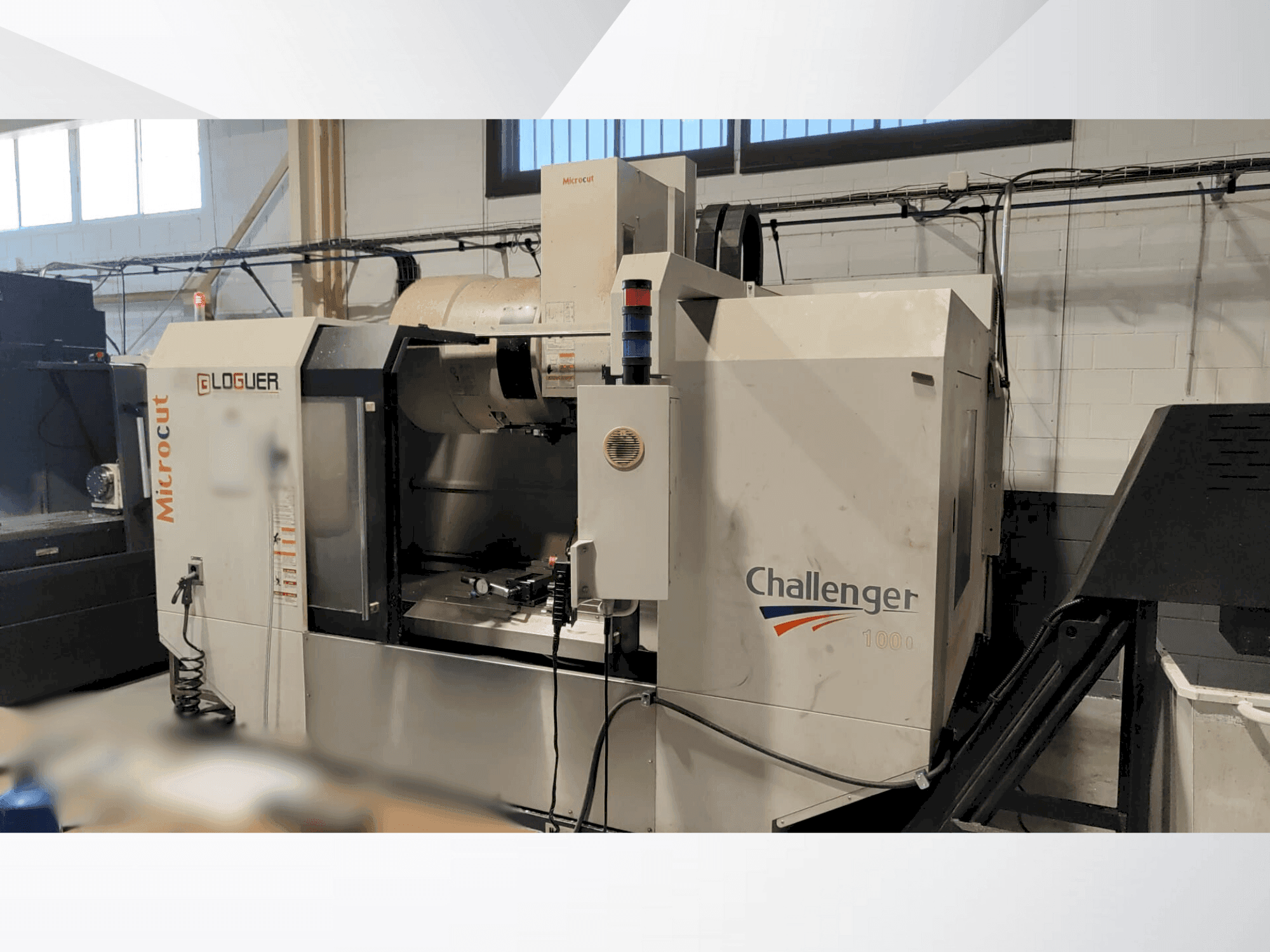 Frontansicht der MICROCUT Challenger VM 1000  Maschine