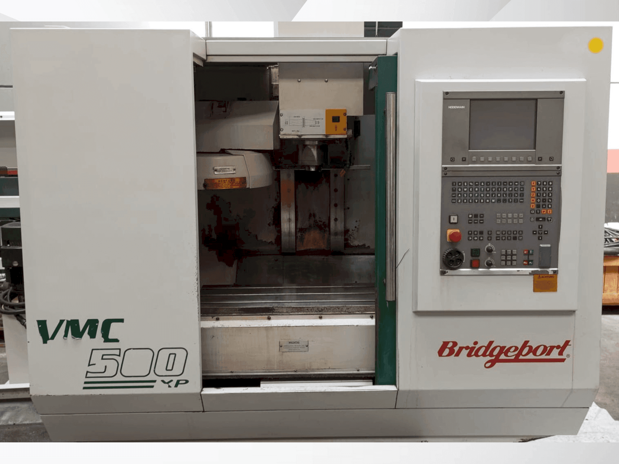 Frontansicht der Bridgeport VMC 500 XP  Maschine