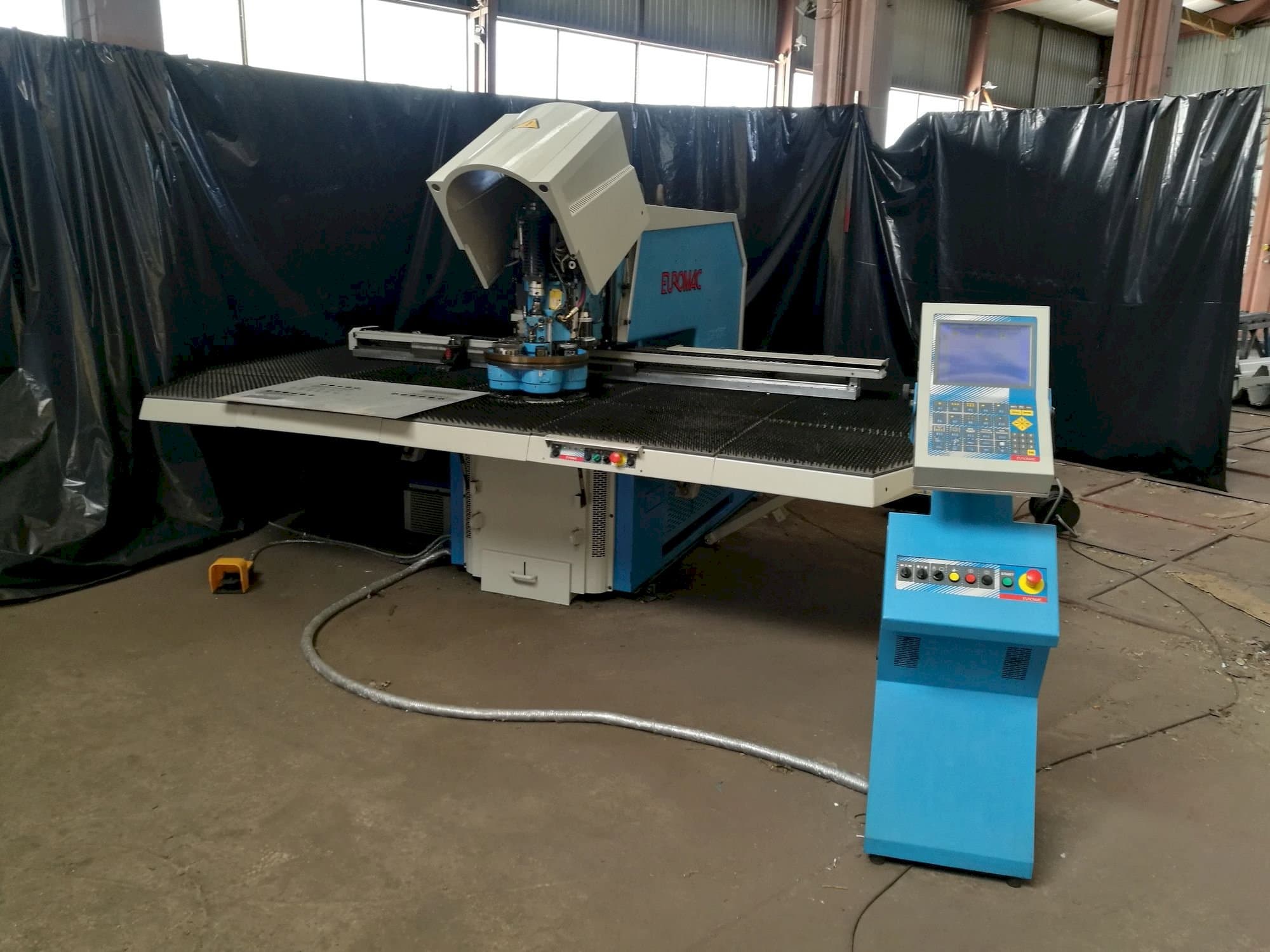 Frontansicht der Euromac MTX INDEX  Maschine