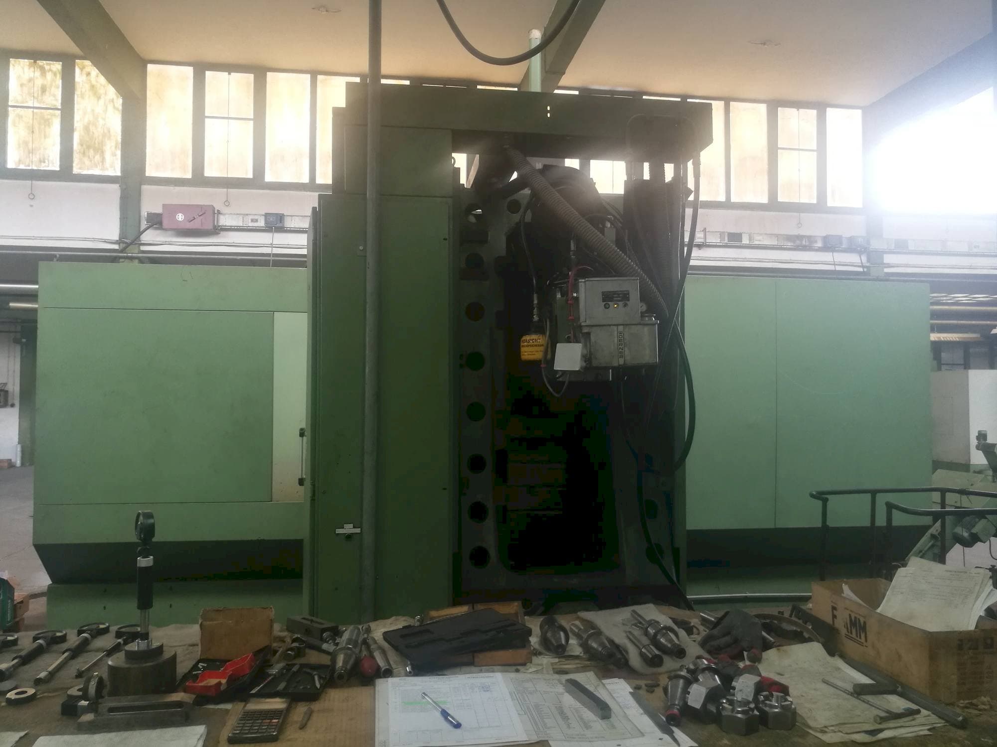 Frontansicht der HELLER PFU3  Maschine