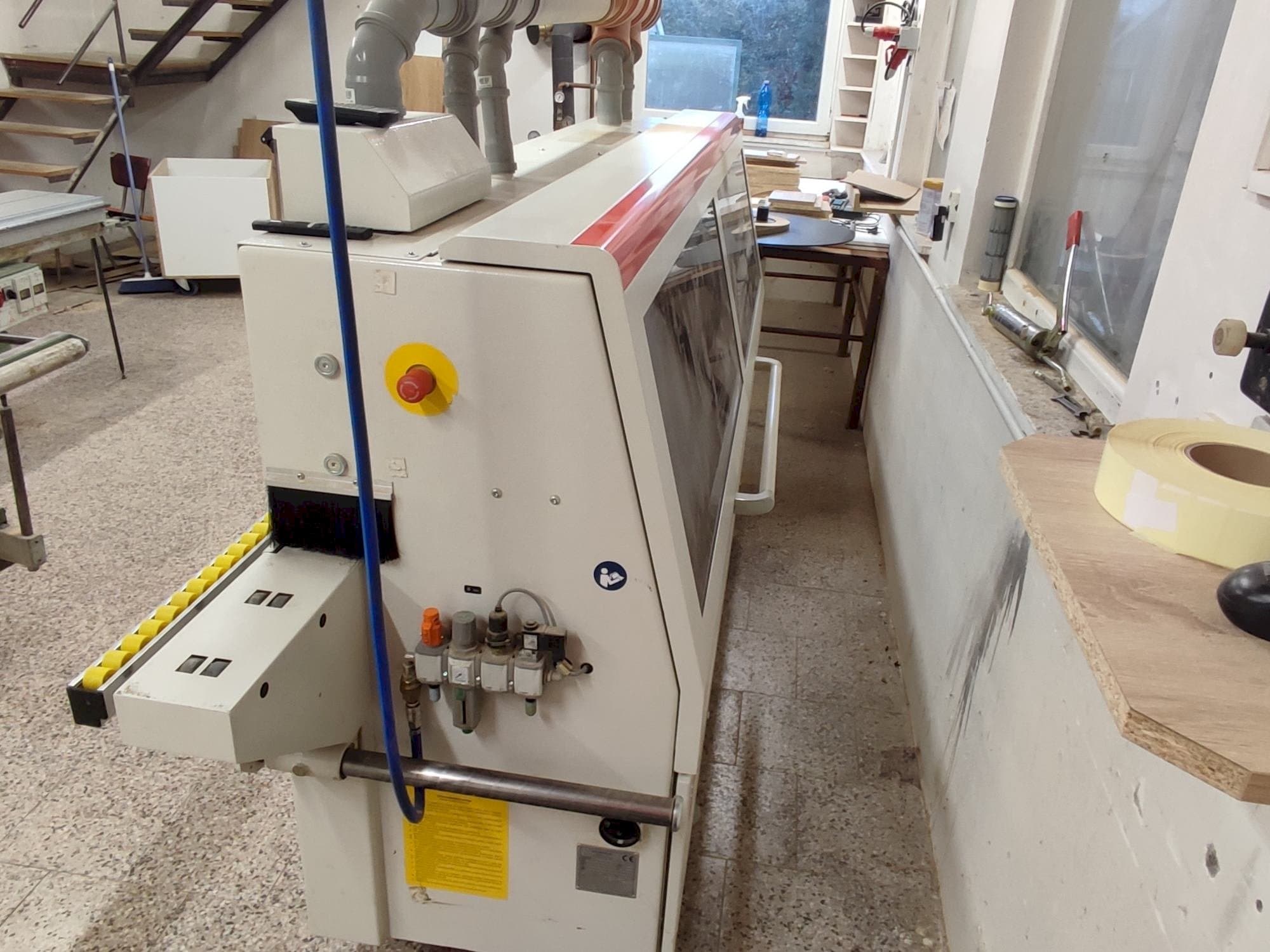 Frontansicht der SCM olimpic K 260 Evo  Maschine