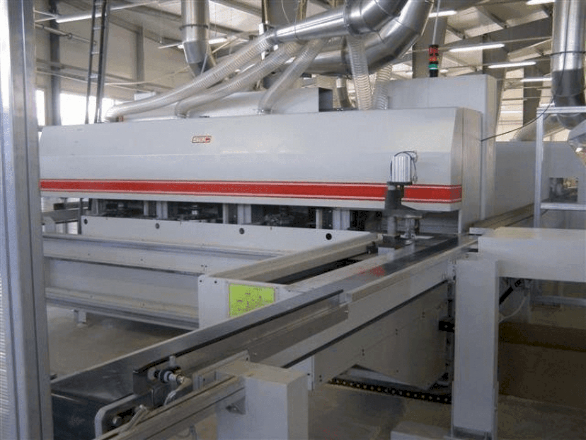 Frontansicht der SAC F300  Maschine