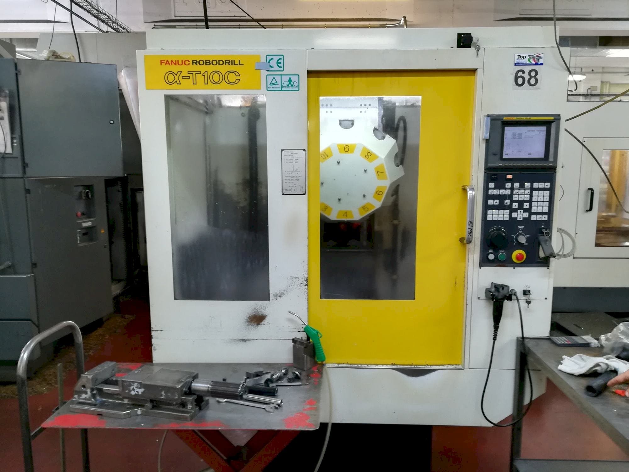 Frontansicht der FANUC Robodrill alpha-T 10 C  Maschine