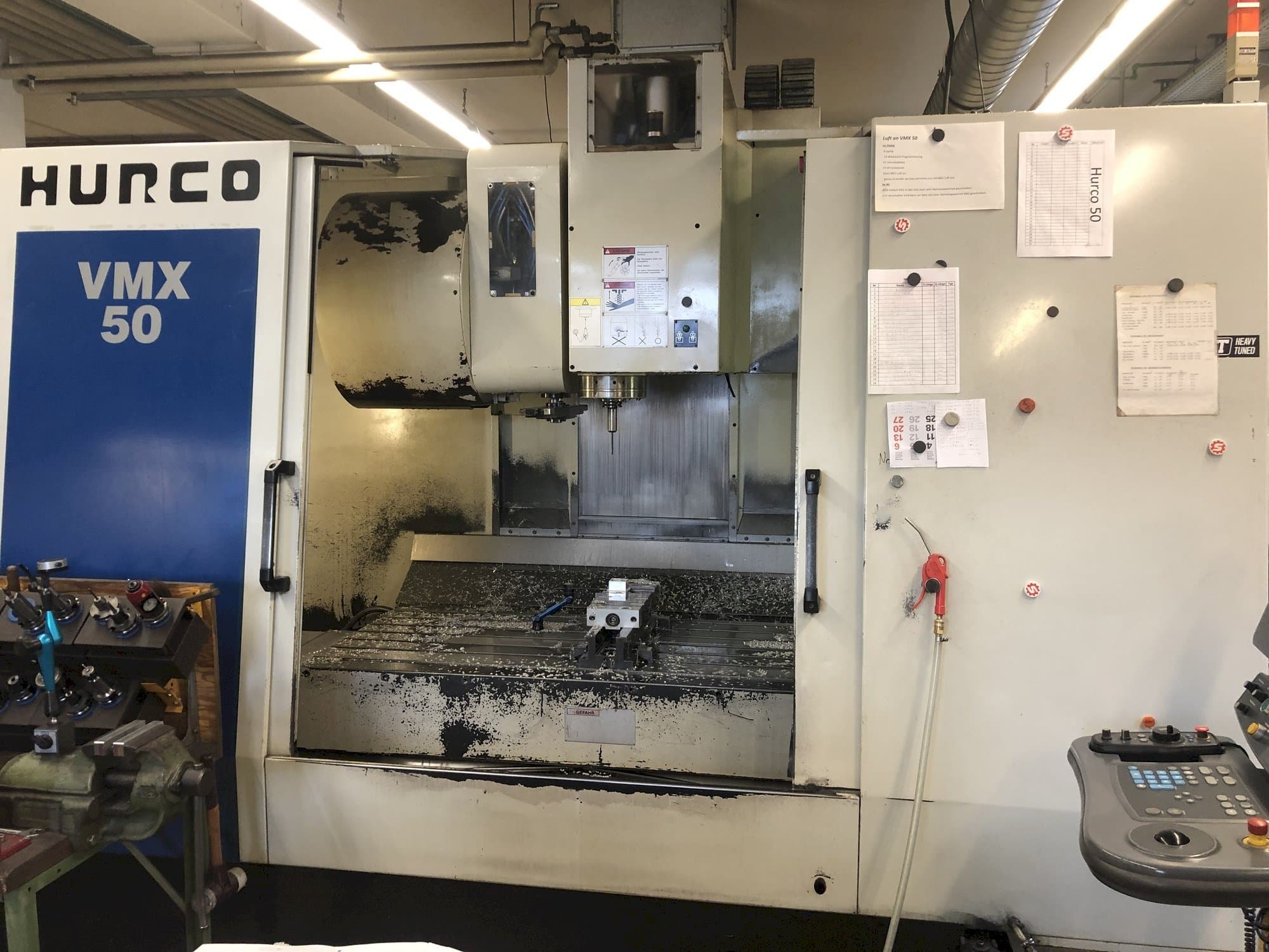 Frontansicht der Hurco VMX 50  Maschine