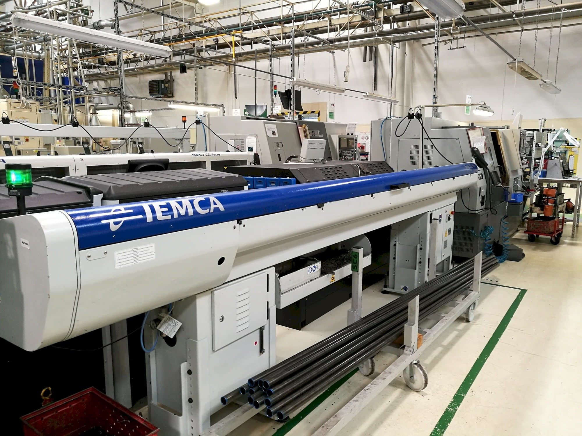 Frontansicht der IEMCA BOSS 552 HD - 44 LL  Maschine