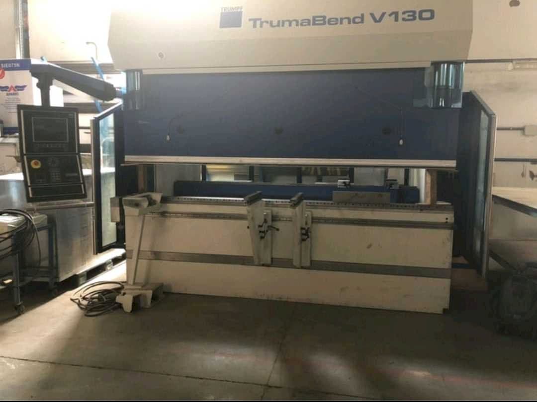 Frontansicht der Trumpf TrumaBend V130  Maschine