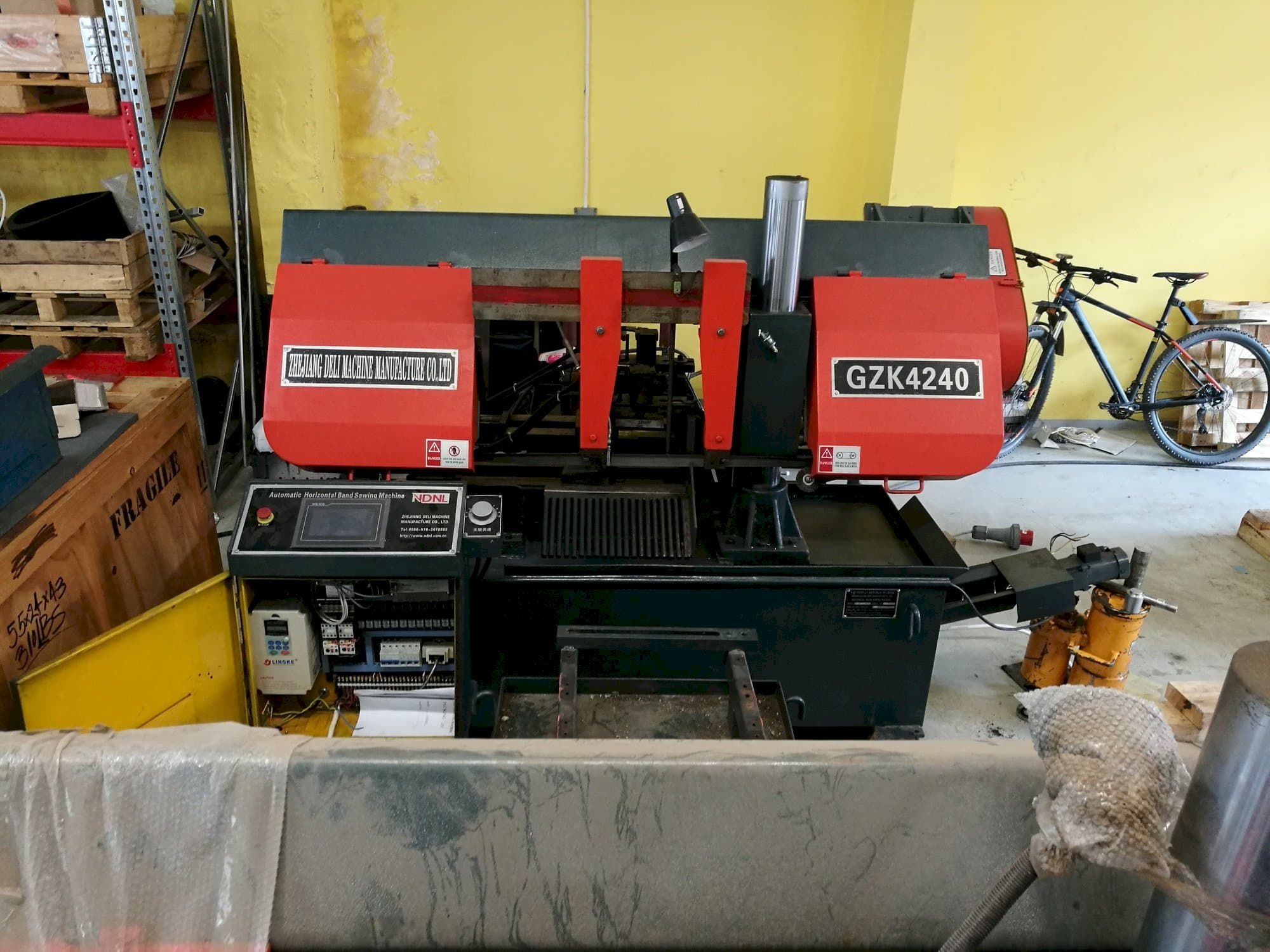 Frontansicht der NDNL GZK4240  Maschine