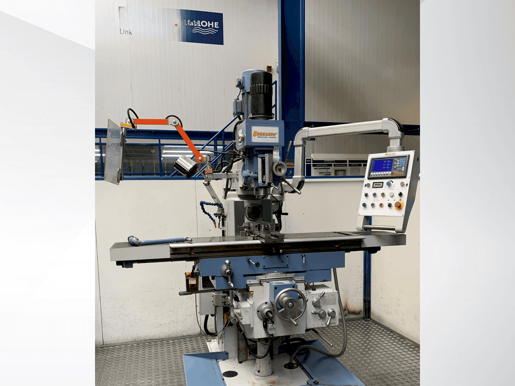 Frontansicht der Bernardo UWF 95 N  Maschine