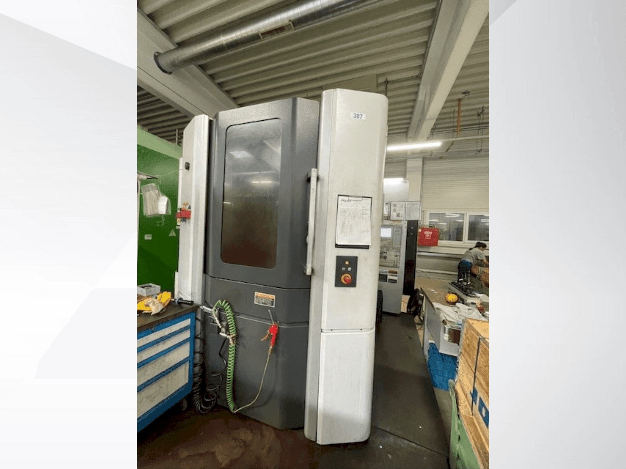 Frontansicht der MORI SEIKI NHX 5000  Maschine